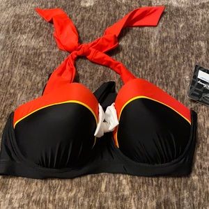 Disney Hot Topic Swim Top‎